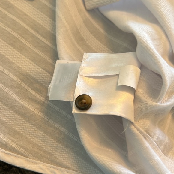 Old Navy White short sleeve button down XXL - Picture 10 of 12